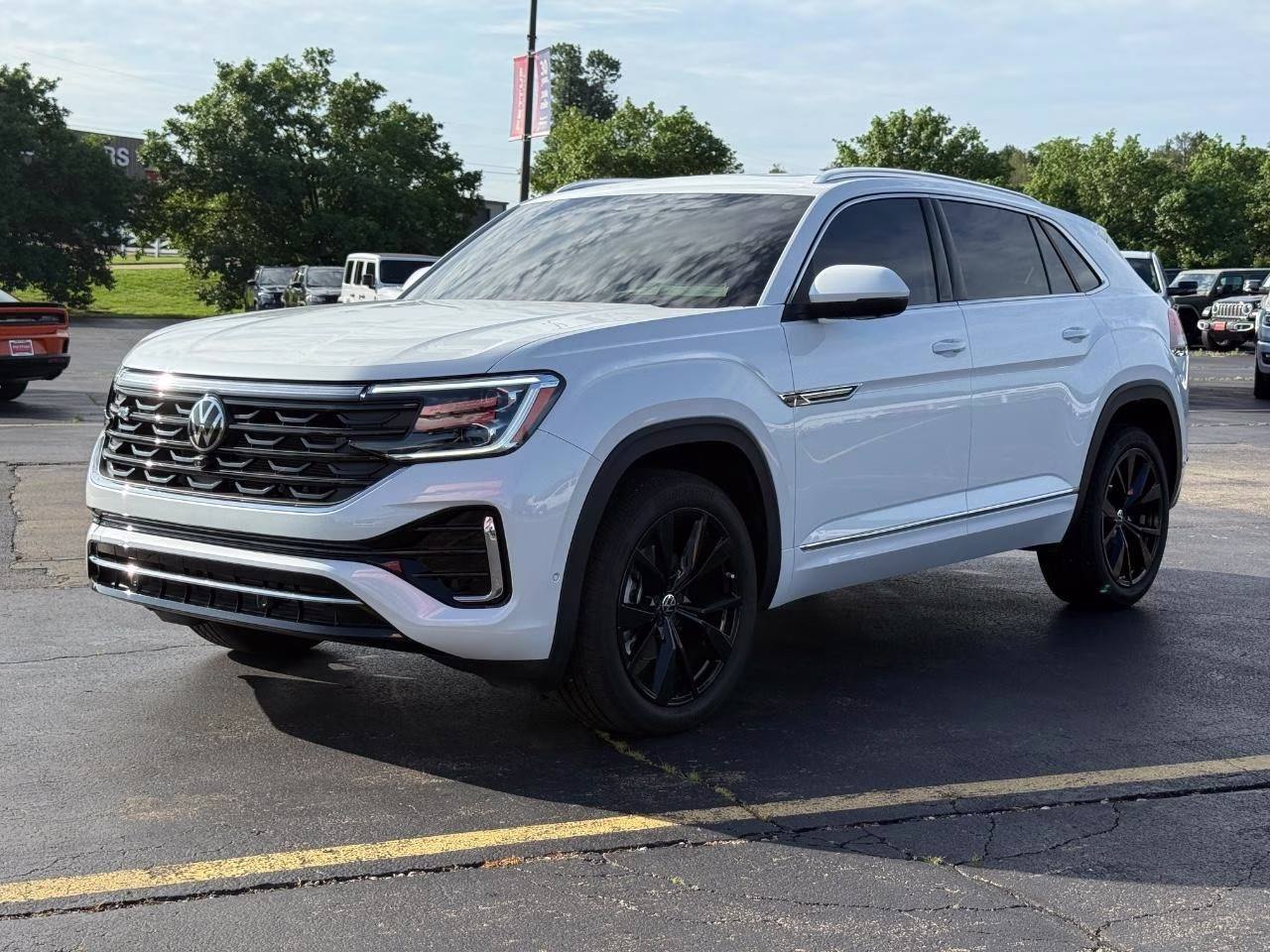 2024 Opal White Pearl Volkswagen Atlas Cross Sport 2.0T SEL Premium R-Line AWD SUV
