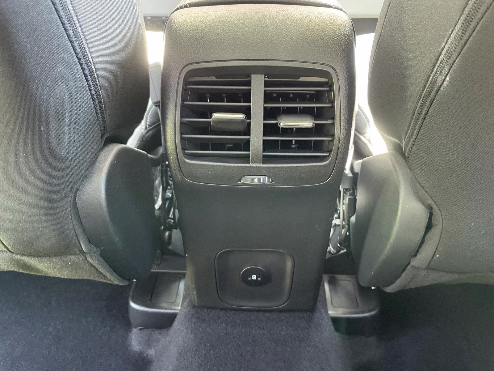 2024 Oxford White Ford Escape Active AWD SUV