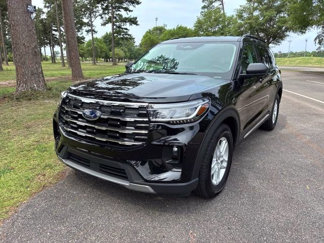 2025 Black Metallic Ford Explorer Active RWD SUV