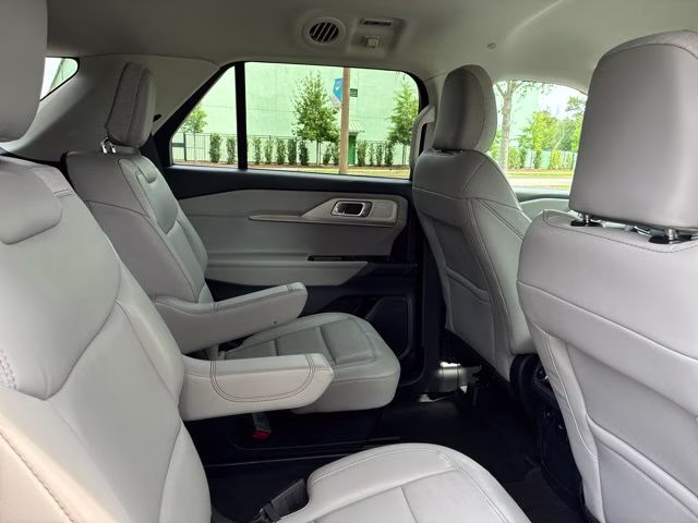 2025 Black Metallic Ford Explorer Active RWD SUV