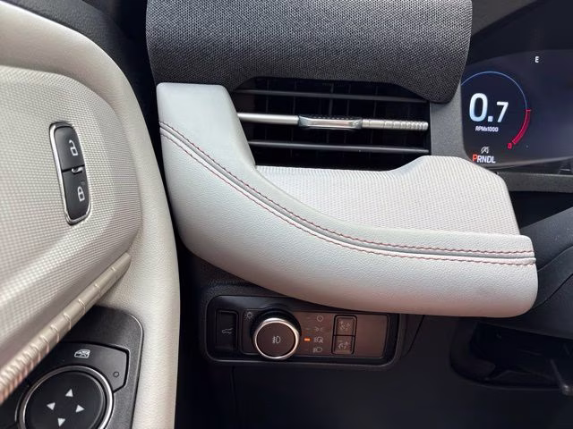 2025 Black Metallic Ford Explorer Active RWD SUV