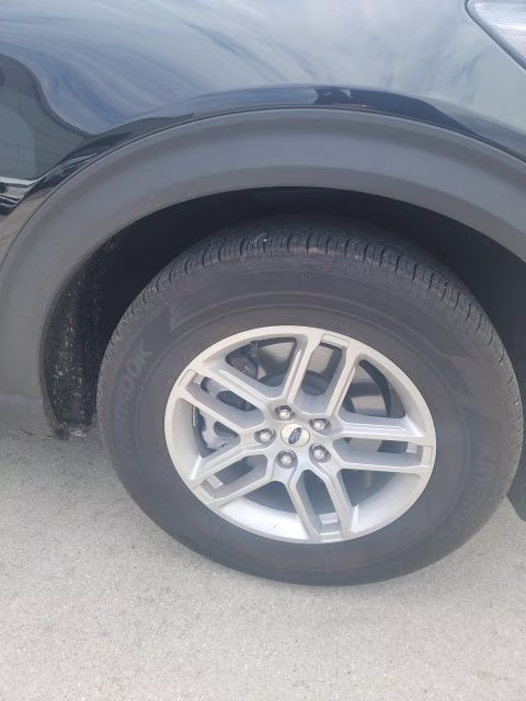 2025 Black Metallic Ford Explorer Active RWD SUV