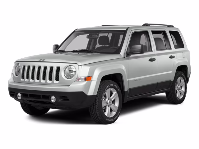 2014 Bright White Clearcoat Jeep Patriot Latitude FWD SUV