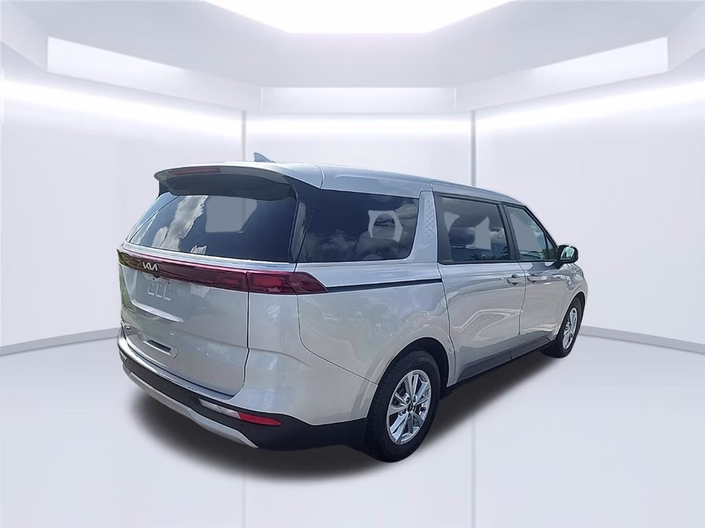 2022 Silver Kia Carnival LX FWD Van