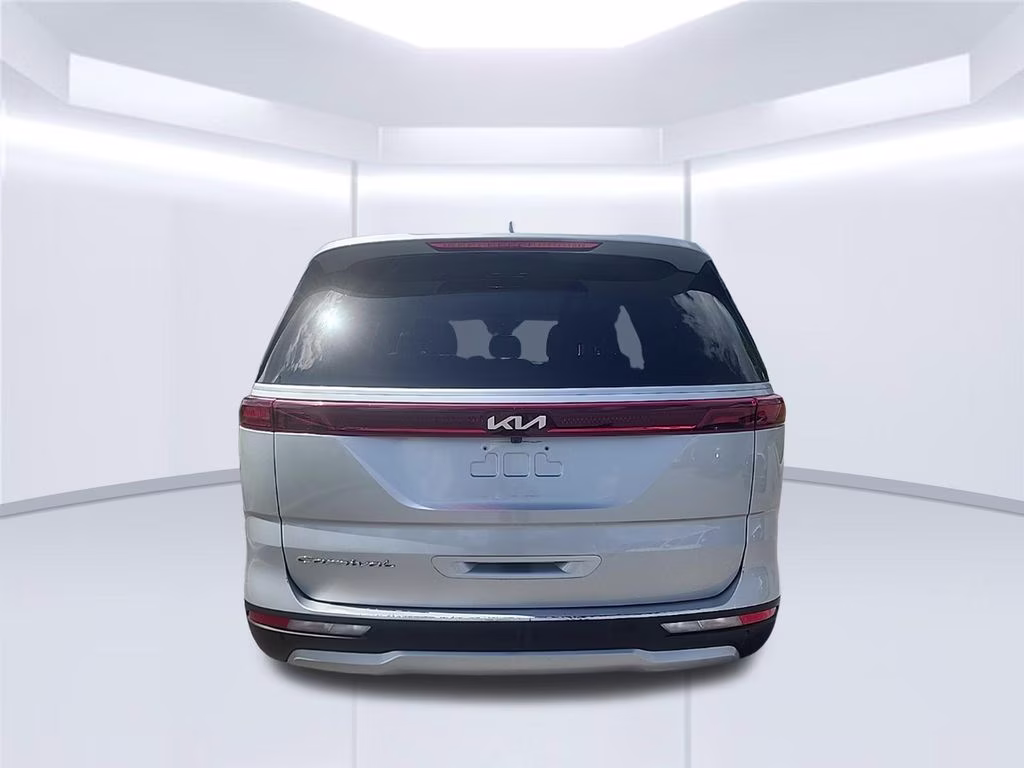 2022 Silver Kia Carnival LX FWD Van