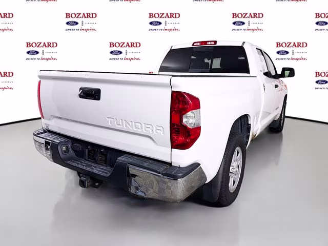 2014 Super White Toyota Tundra SR5 4.6L V8 RWD Truck