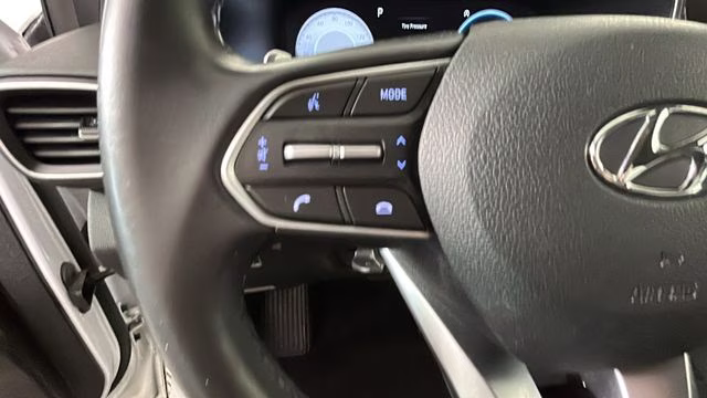 2022 White Hyundai Santa Fe XRT FWD SUV
