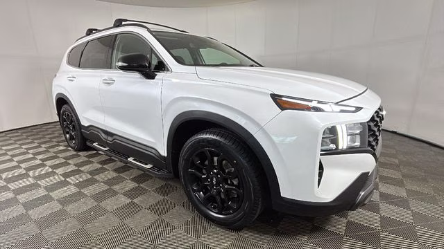 2022 White Hyundai Santa Fe XRT FWD SUV