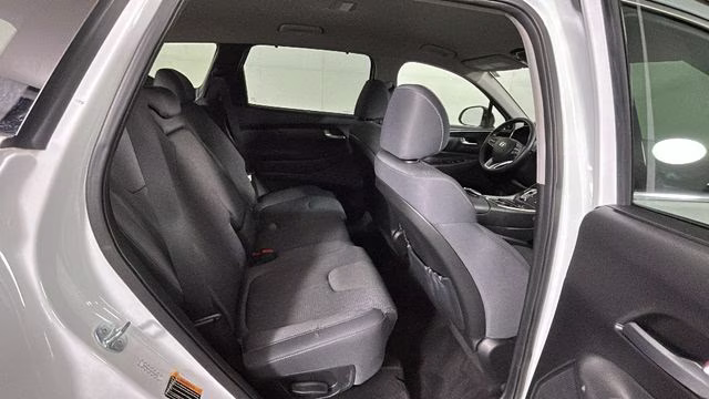 2022 White Hyundai Santa Fe XRT FWD SUV