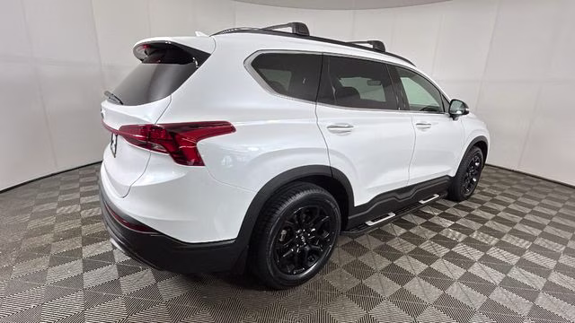 2022 White Hyundai Santa Fe XRT FWD SUV