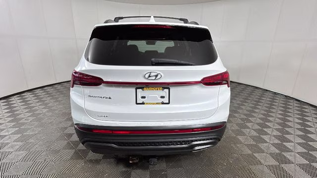 2022 White Hyundai Santa Fe XRT FWD SUV