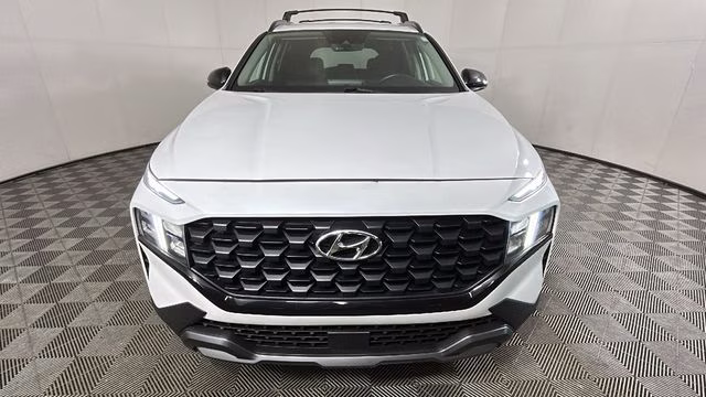 2022 White Hyundai Santa Fe XRT FWD SUV