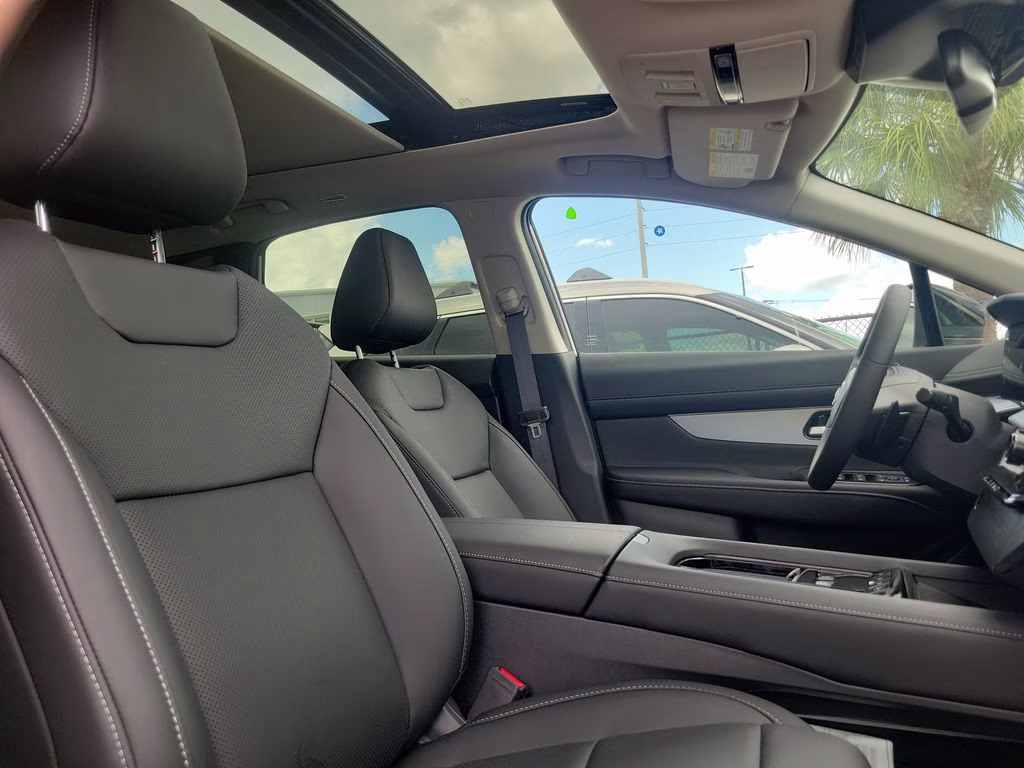 2026 Champagne Silver Metallic Nissan Murano SL AWD SUV