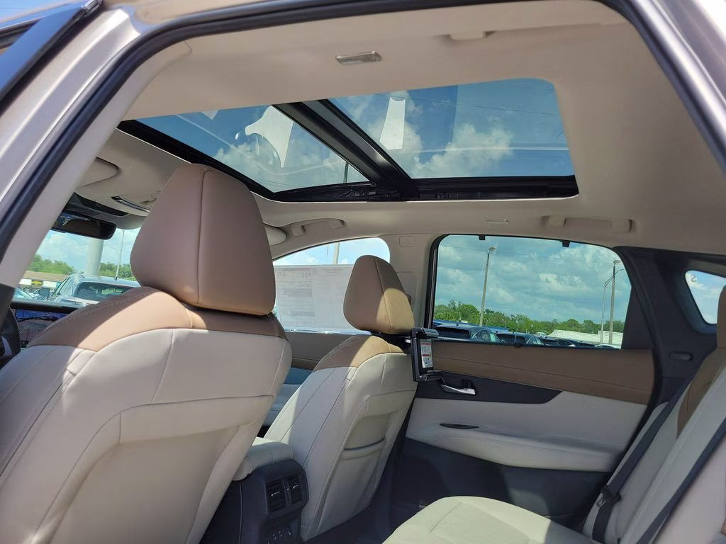 2026 Champagne Silver Metallic Nissan Murano Platinum AWD SUV