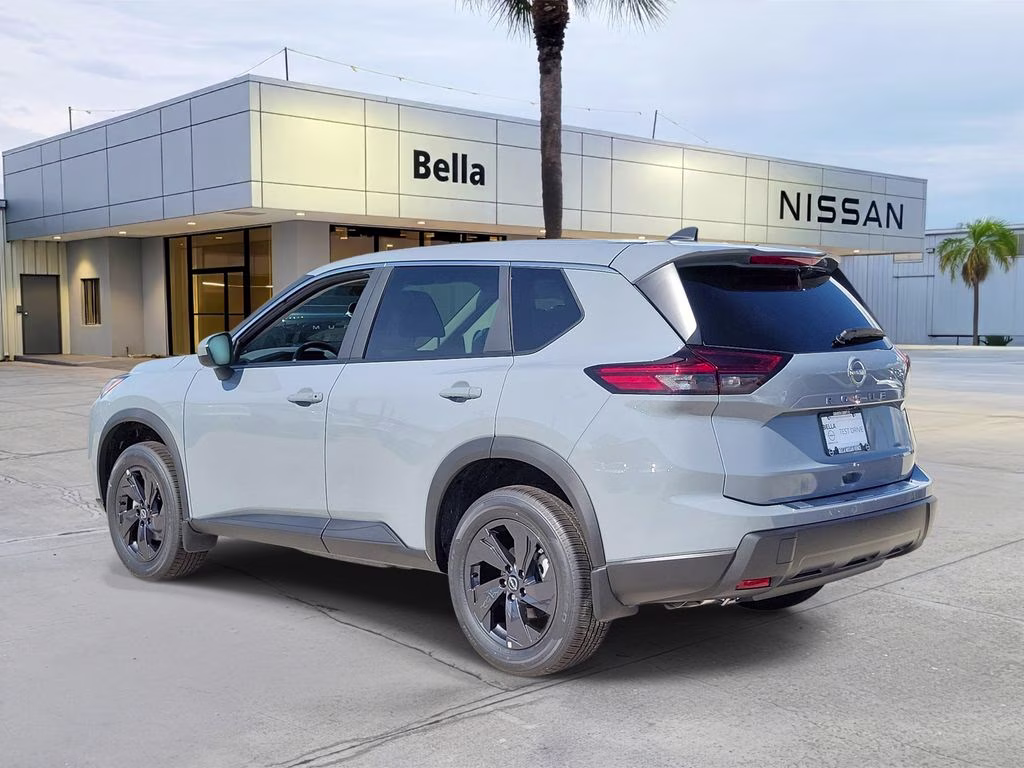 2026 Boulder Gray Pearl Nissan Rogue SV FWD SUV
