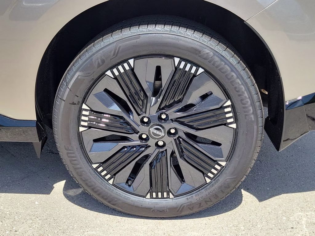 2026 Champagne Silver Metallic Nissan Murano Platinum AWD SUV