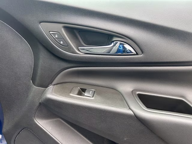 2022 Blue Glow Metallic Chevrolet Equinox LT AWD SUV