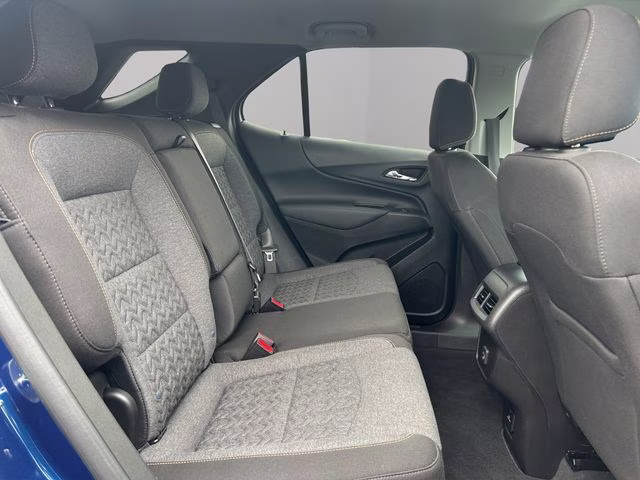 2022 Blue Glow Metallic Chevrolet Equinox LT AWD SUV
