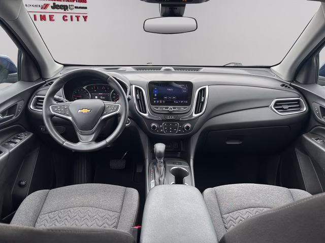 2022 Blue Glow Metallic Chevrolet Equinox LT AWD SUV