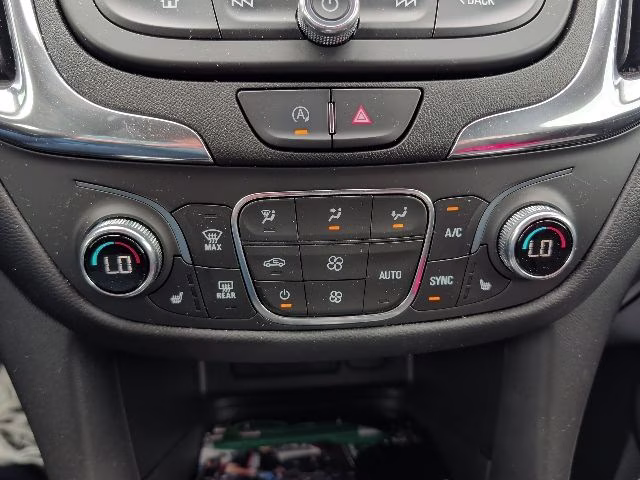 2022 Blue Glow Metallic Chevrolet Equinox LT AWD SUV