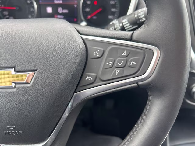 2022 Blue Glow Metallic Chevrolet Equinox LT AWD SUV