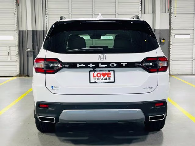 2026 Platinum White Pearl Honda Pilot Elite AWD SUV