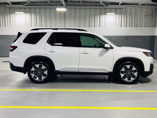 2026 Platinum White Pearl Honda Pilot Elite AWD SUV
