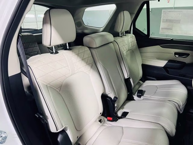 2026 Platinum White Pearl Honda Pilot Elite AWD SUV