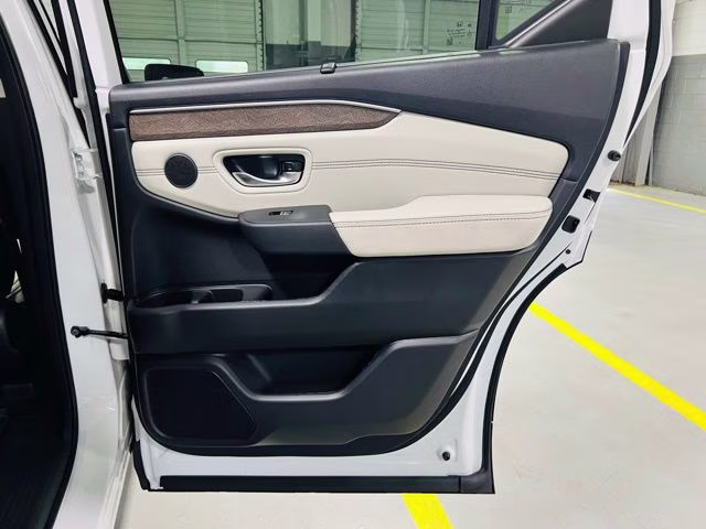 2026 Platinum White Pearl Honda Pilot Elite AWD SUV
