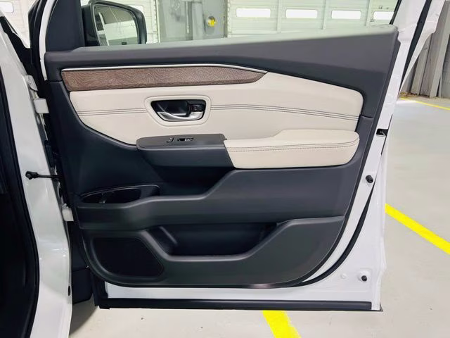 2026 Platinum White Pearl Honda Pilot Elite AWD SUV