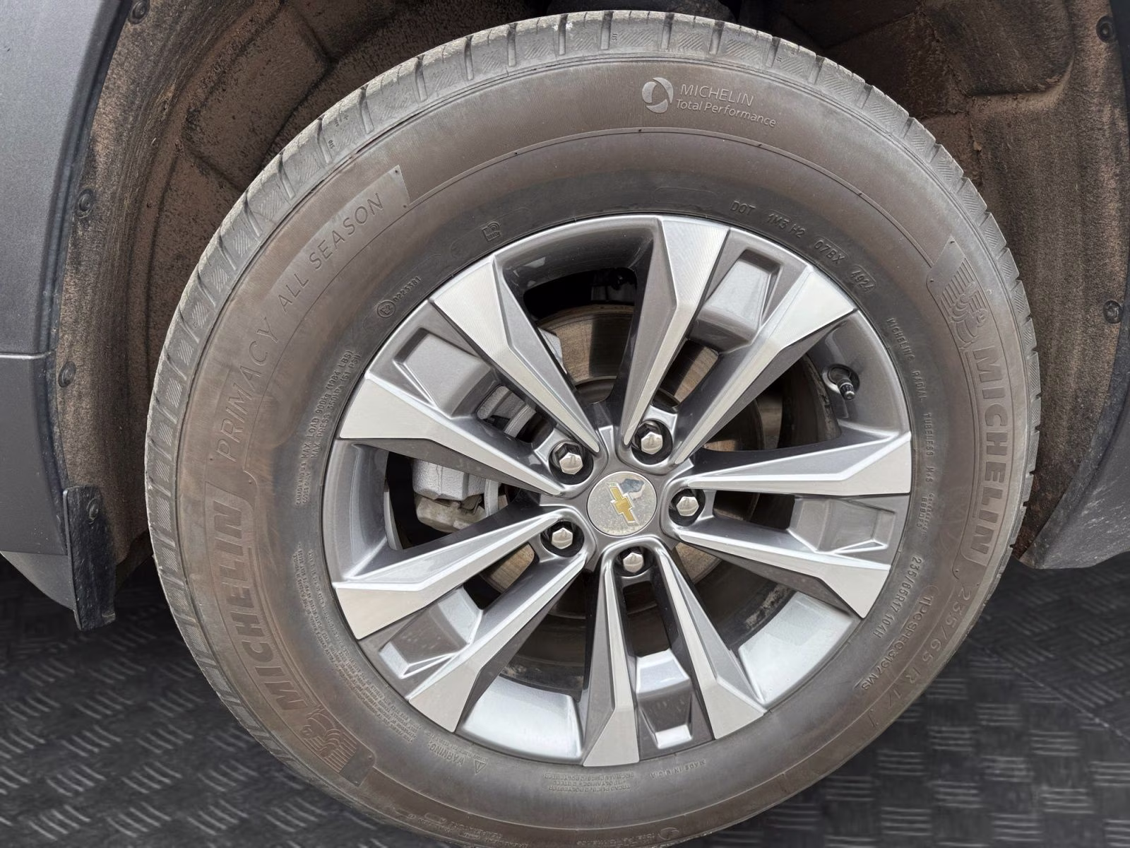 2025 Mosaic Black Metallic Chevrolet Equinox LT AWD SUV