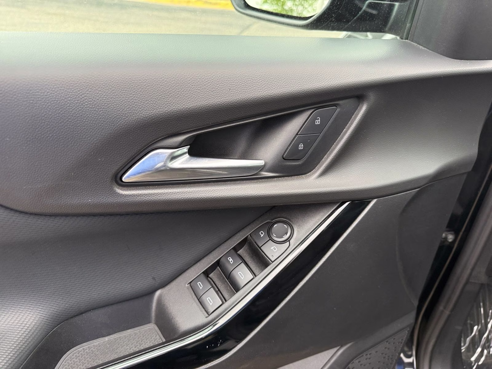 2025 Mosaic Black Metallic Chevrolet Equinox LT AWD SUV