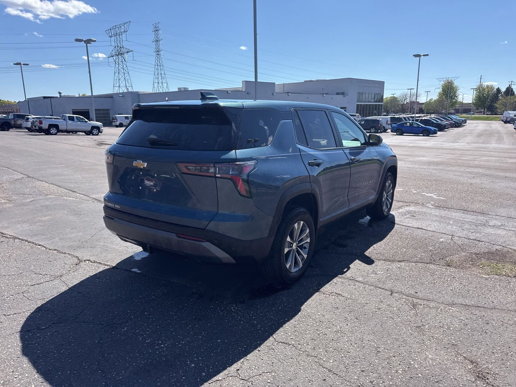 2025 Lakeshore Blue Metallic Chevrolet Equinox LT AWD SUV