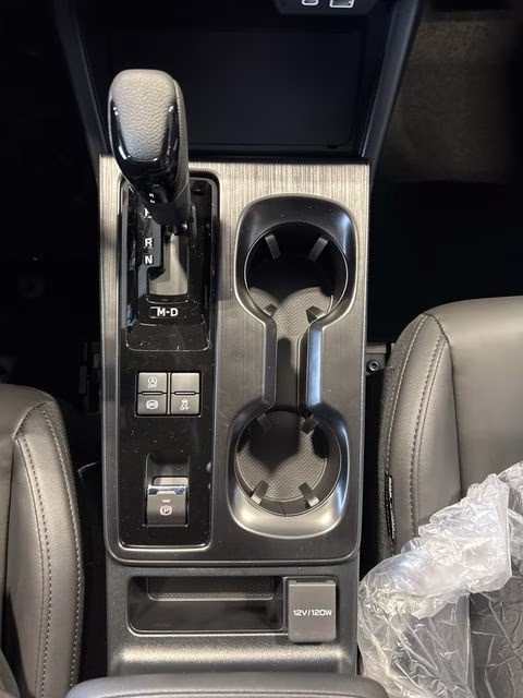 2026 Ice Silver Metallic Subaru Outback Premium AWD SUV