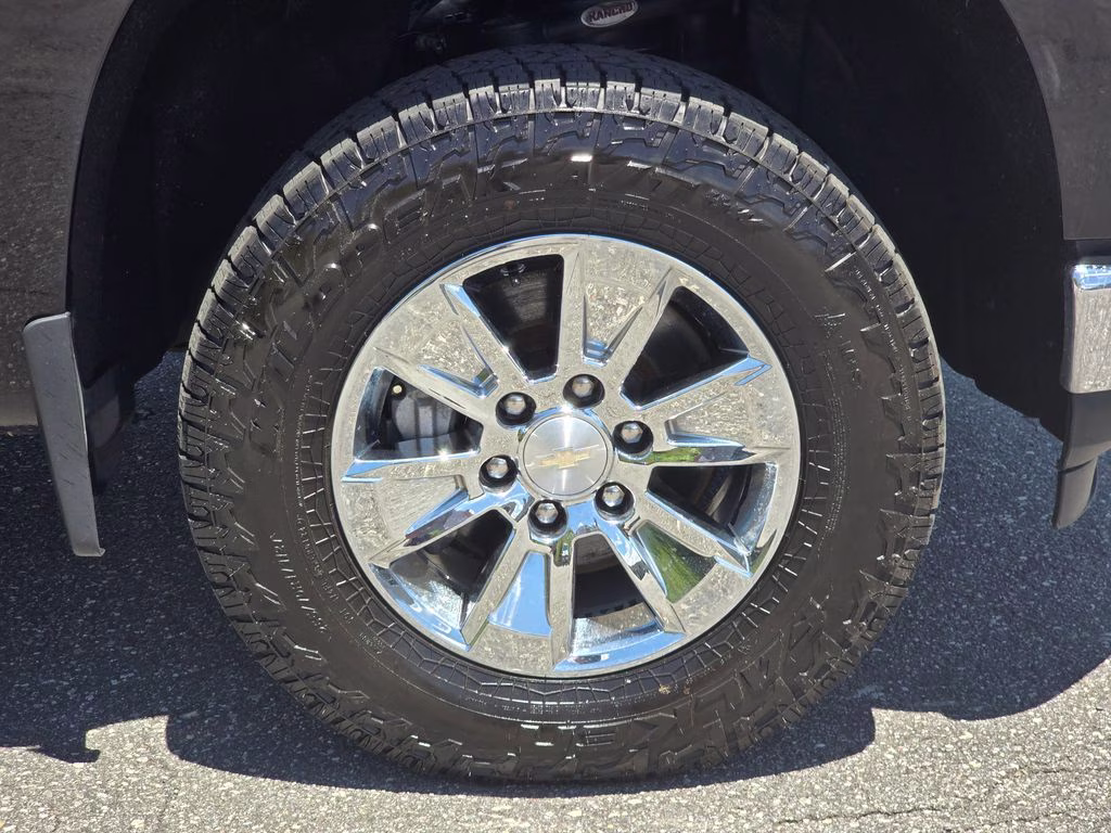 2022 Black Chevrolet Silverado 1500 LTD LT 4X4 Truck