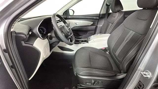 2023 Shimmering Silver Hyundai Tucson SEL FWD SUV