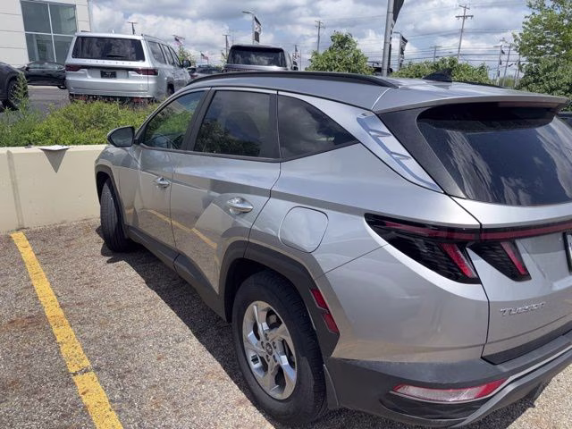 2023 Shimmering Silver Hyundai Tucson SEL FWD SUV
