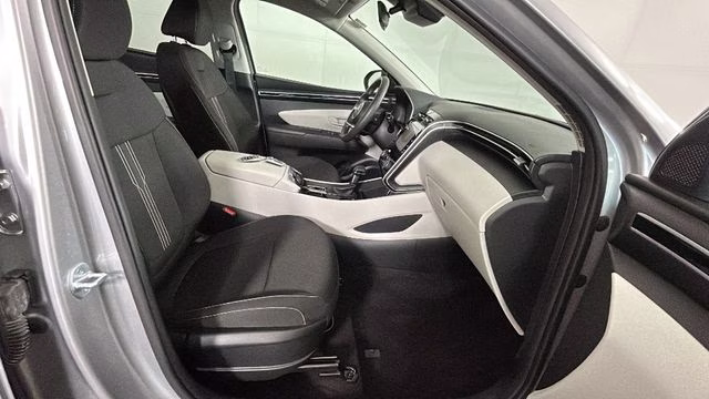 2023 Shimmering Silver Hyundai Tucson SEL FWD SUV