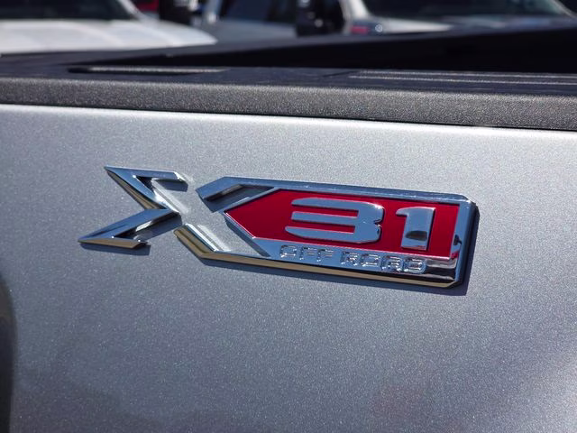 2026 Sterling Metallic GMC Sierra 2500HD SLT 4X4 Truck