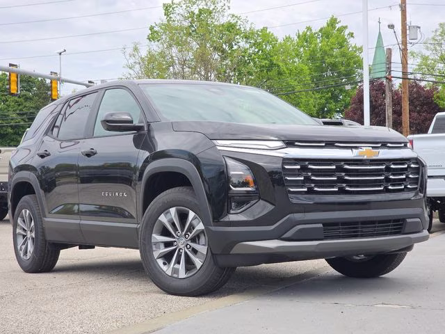2026 Mosaic Black Metallic Chevrolet Equinox LT FWD SUV
