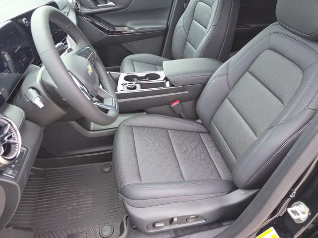 2026 Mosaic Black Metallic Chevrolet Equinox LT FWD SUV