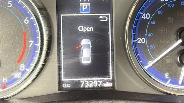 2018 Blue Toyota Corolla SE FWD Sedan