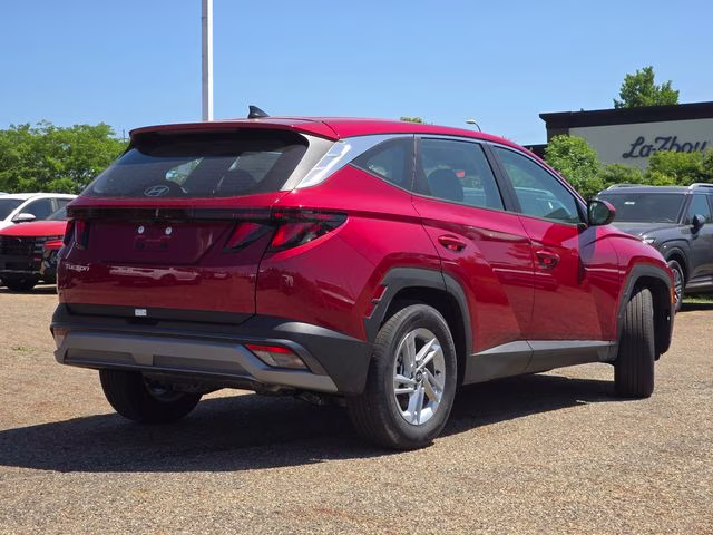 2026 Ultimate Red Hyundai Tucson SE FWD SUV