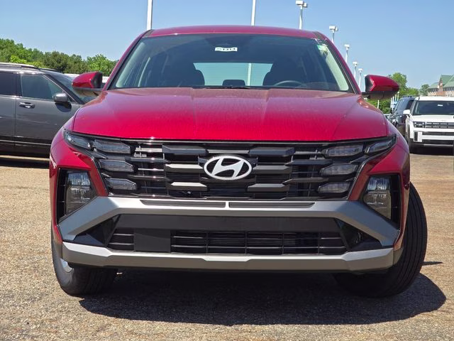 2026 Ultimate Red Hyundai Tucson SE FWD SUV