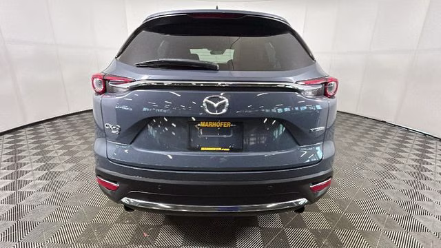 2022 Polymetal Gray Metallic Mazda CX-9 Carbon Edition AWD SUV
