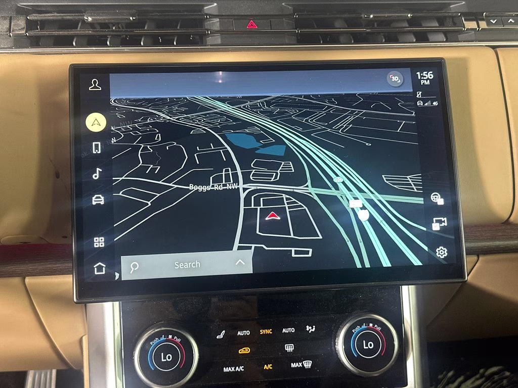2023 Hakuba Silver Metallic Land Rover Range Rover SE AWD SUV