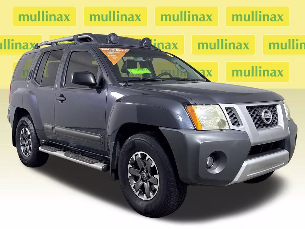 2014 Night Armor Pearl/Mica Nissan Xterra PRO-4X 4X4 SUV