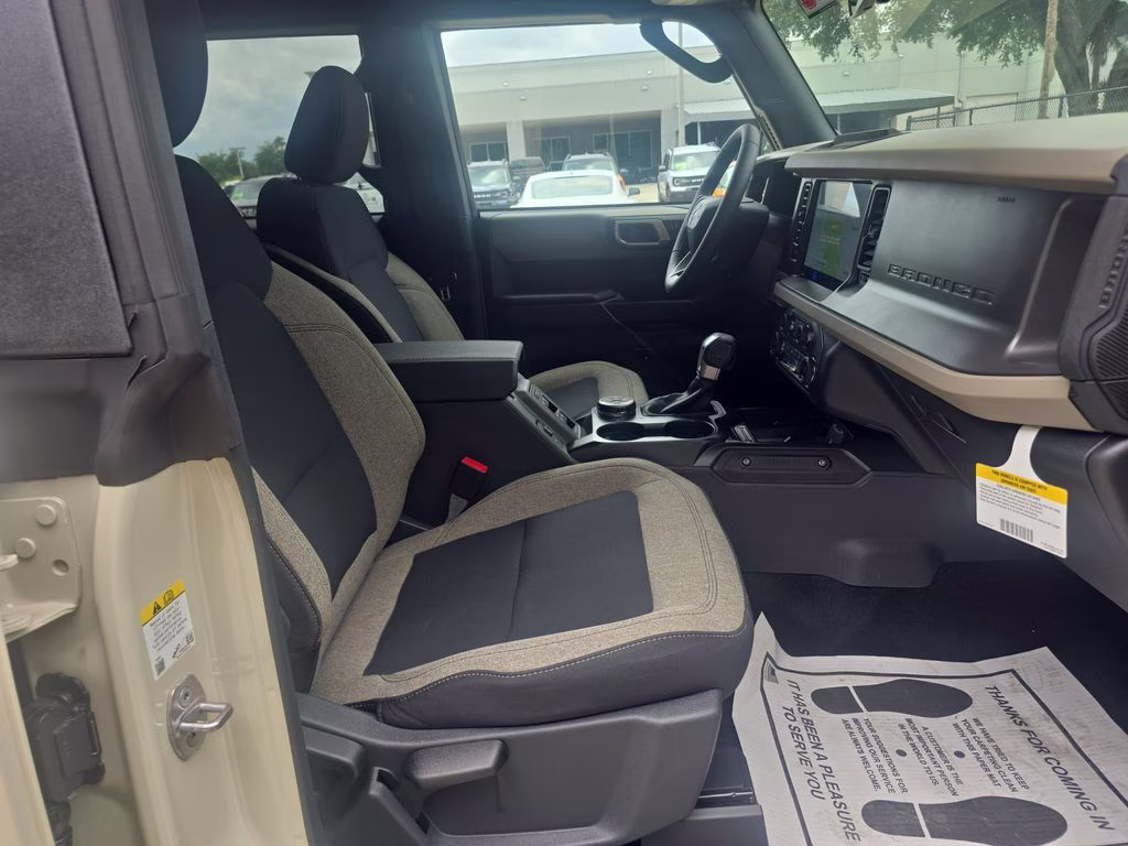 2026 Desert Sand Ford Bronco Big Bend 4X4 SUV