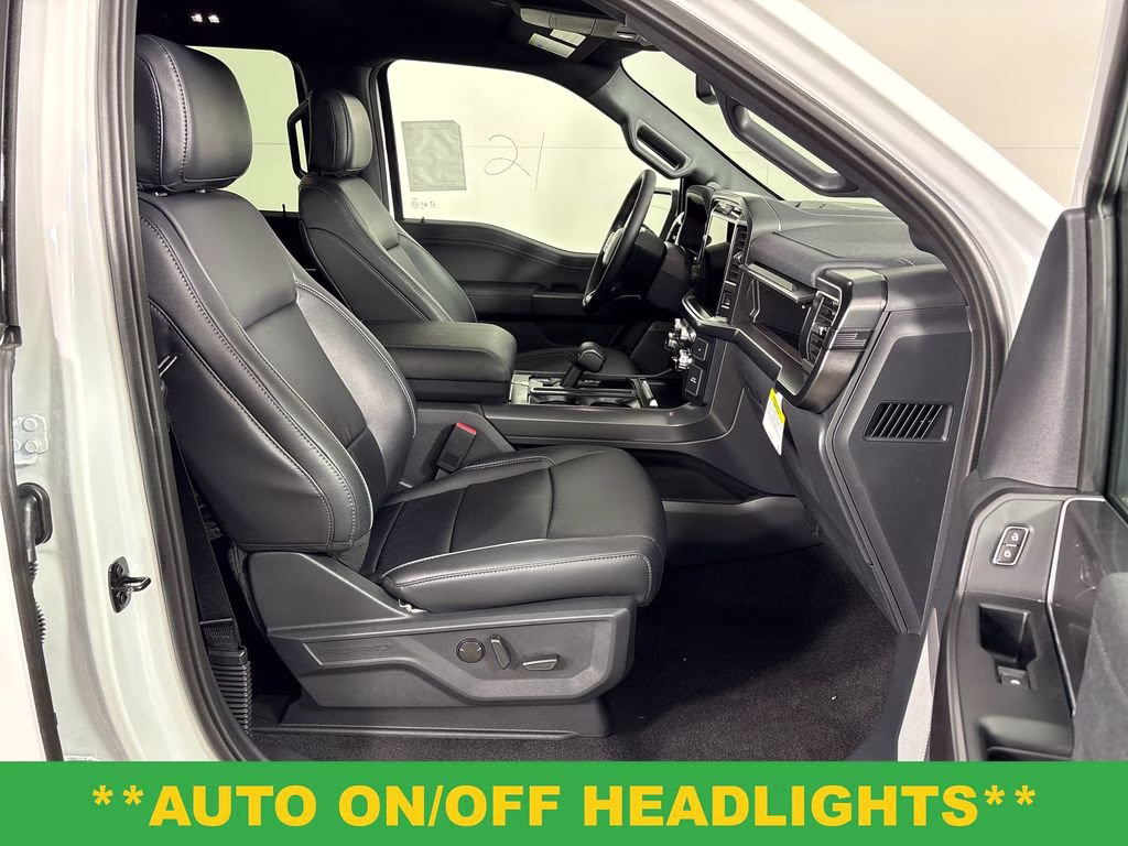2026 Oxford White Ford F-150 Lariat RWD Truck
