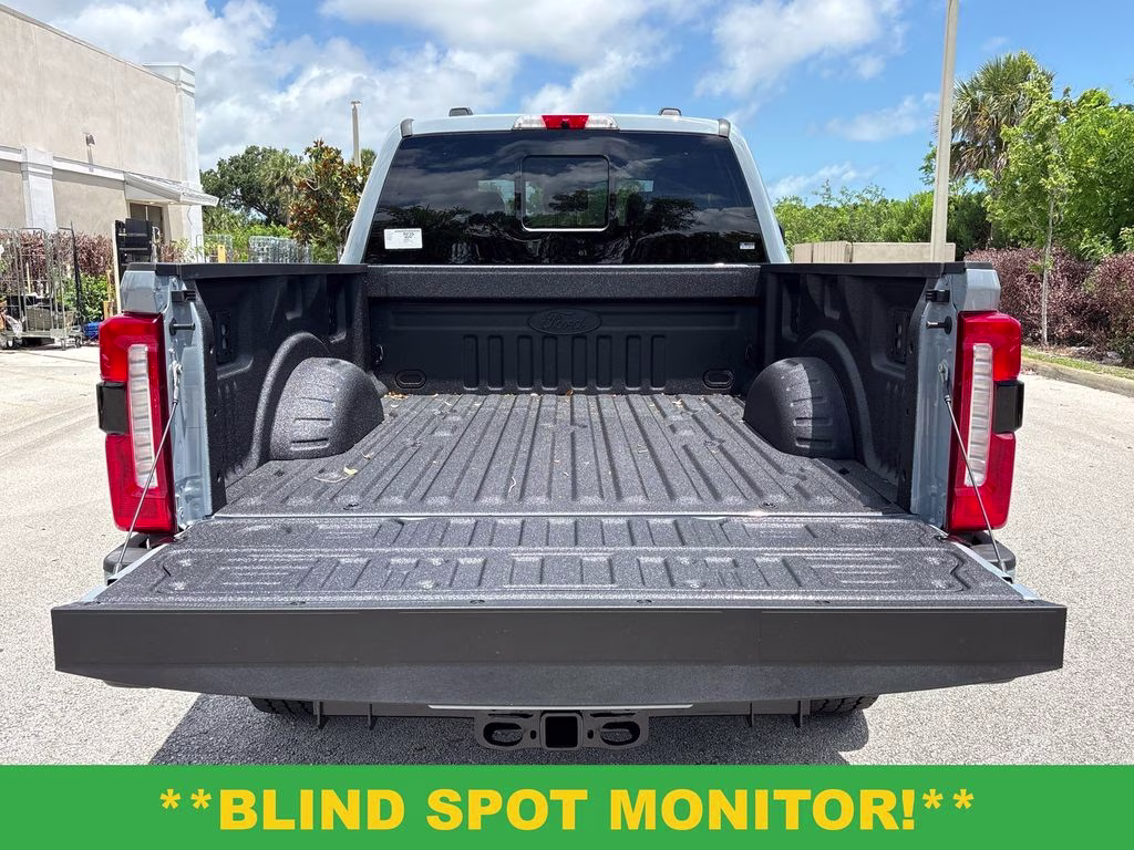 2026 Glacier Gray Metallic Tri-Coat Ford Super Duty F-250 SRW Lariat 4X4 Truck